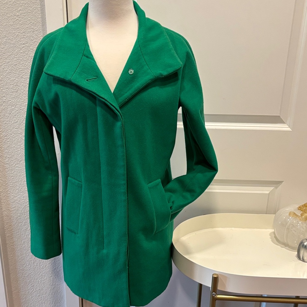 EUC J. Crew Kelly Green Wool Blend Coat